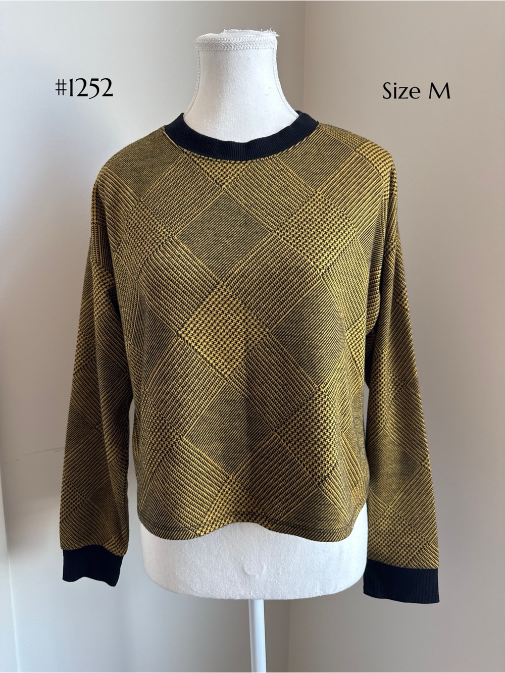 Forever 21 Patterned Crewneck Sweater in Mustard and Black | Pullover | tops